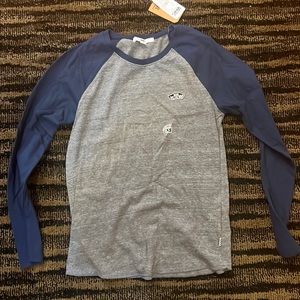 A women band t short